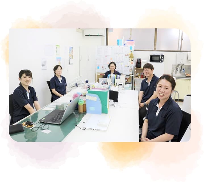 ケアライフ新潟 スタッフ笑顔の写真