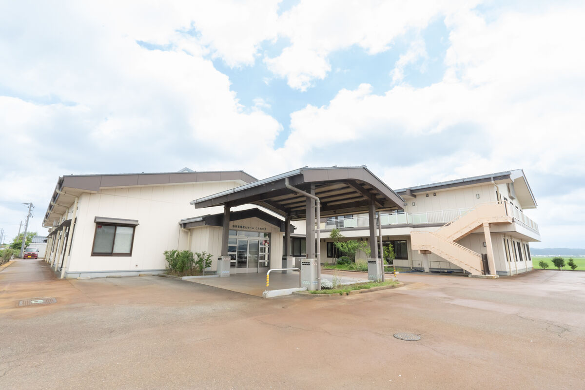 【正社員】介護職員（特別養護老人ホームこうめの里）