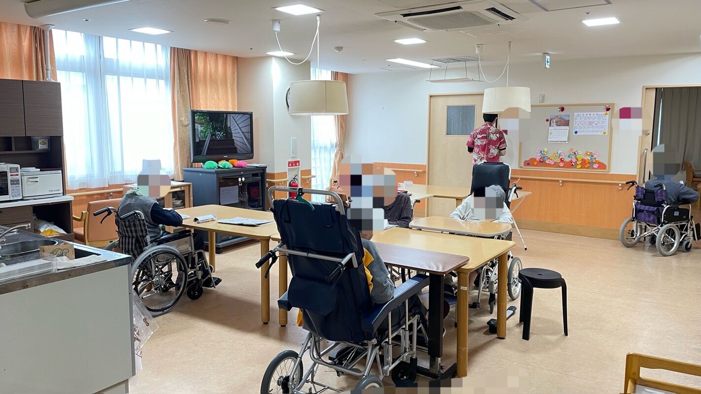 【準社員】介護職員（契約社員）（介護福祉士　実務者研修　初任者研修）